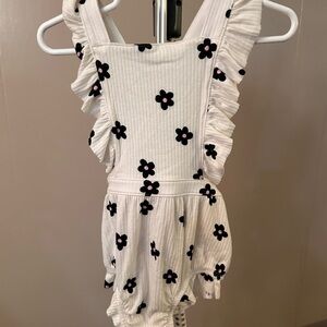 Two Cat & Jack toddler girl bubbles-18m bundle of two